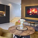 Dinlux Luxury 마리보르