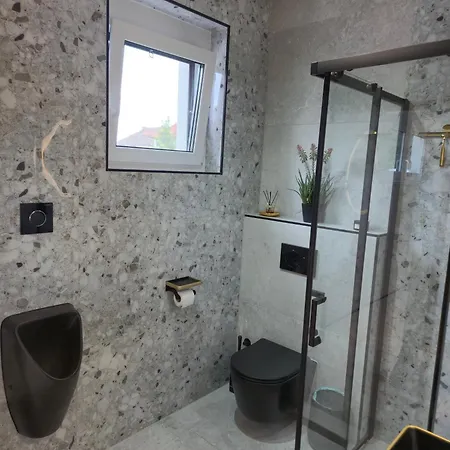 Dinlux Apartamento *