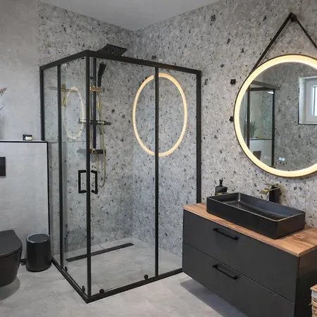 Dinlux Luxury * 마리보르