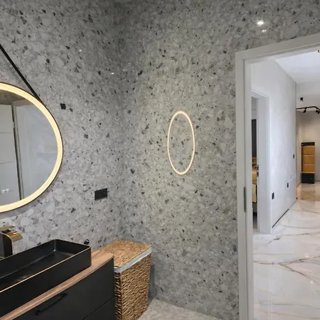 아파트 Dinlux Luxury